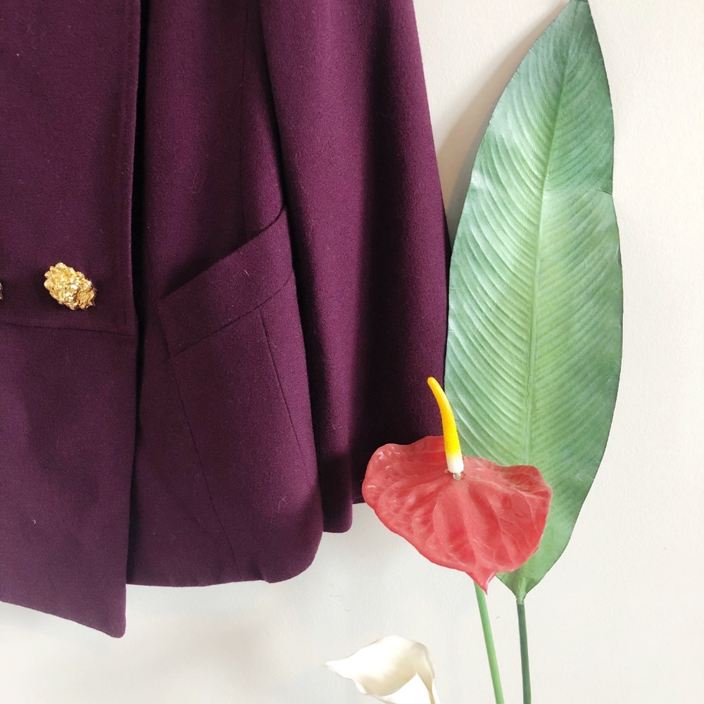 Vintage 90s Plum Purple Lion Head Pendant Blazer - Picture 7 of 7